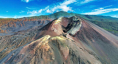 Blick auf den Vulkan Tajogaite auf La Palma
