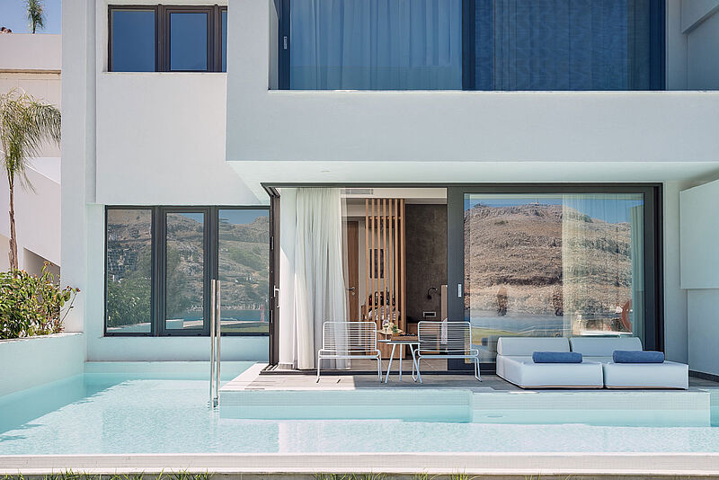 Lindos Grand: Die Glasfronten in diesen Zimmer lassen sich komplett öffnen