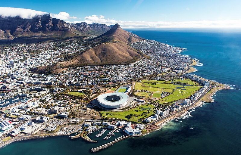 Südafrika, im Bild Kapstadt, kann wieder einfacher bereist werden. Foto: V-art/iStockphoto