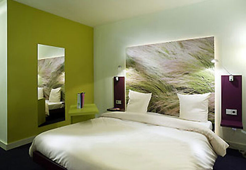 All Seasons, im Bild das Hotel in Hamburg, firmiert künftig als Ibis Styles