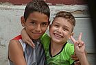 Kids in Gibara, wo es drei koloniale Iberostar-Hotels gibt