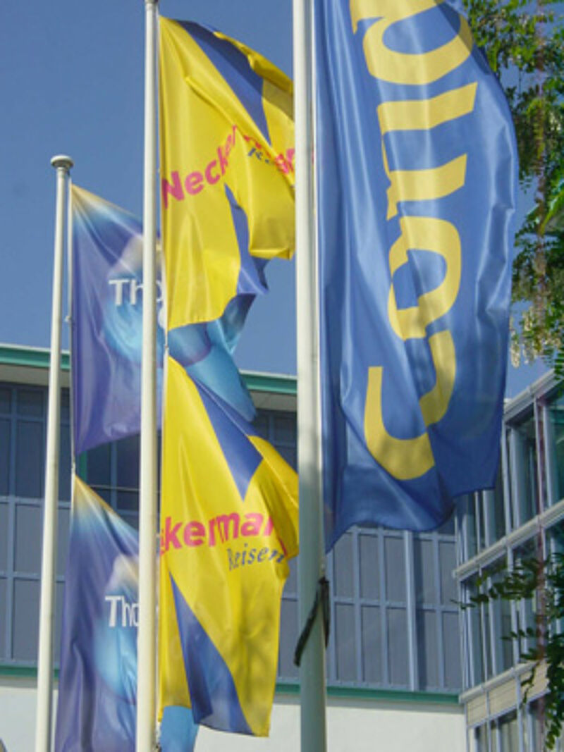 Auch der Cook-Konzern bekommt die aktuelle Buchungsflaute deutlich zu spüren.