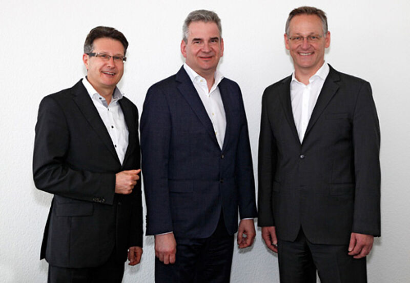 Derpart-Manager Aquilin Schömig (links) und Michael Schober (rechts) mit ihrem neuen Aufsichtsrat, Christoph Führer von DER Touristik