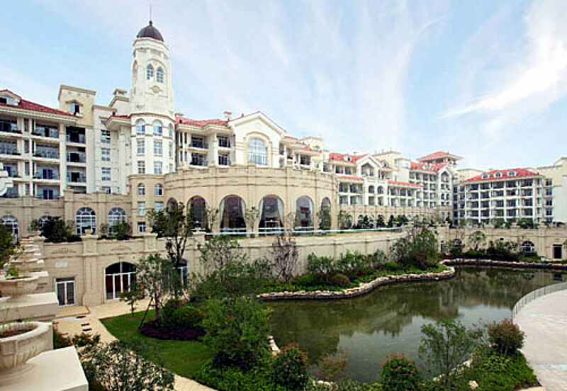 Das Maritim Hotel Wuhu mit 602 Zimmern liegt am See Loughou