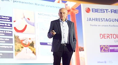 Sebastian Ebel auf der Bühne