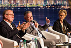 Diskutierten über Krisen-Management (von links): Osteuropa-Experte Ruprecht Polenz, FTI-Manager Ralph Schiller und Wybcke Meier von TUI Cruises