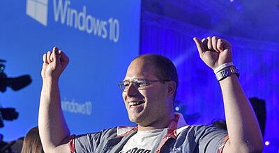 Microsoft lässt das neue Betriebssystem weltweit feiern – Reisebüros müssen mit dem Update noch warten