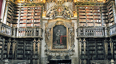Elegant: die Johaninische Bibliothek in Coimbra