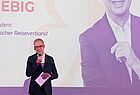 DRV-Präsident Norbert Fiebig versorgte die Tagungsteilnehmer mit einem Branchen-Update 