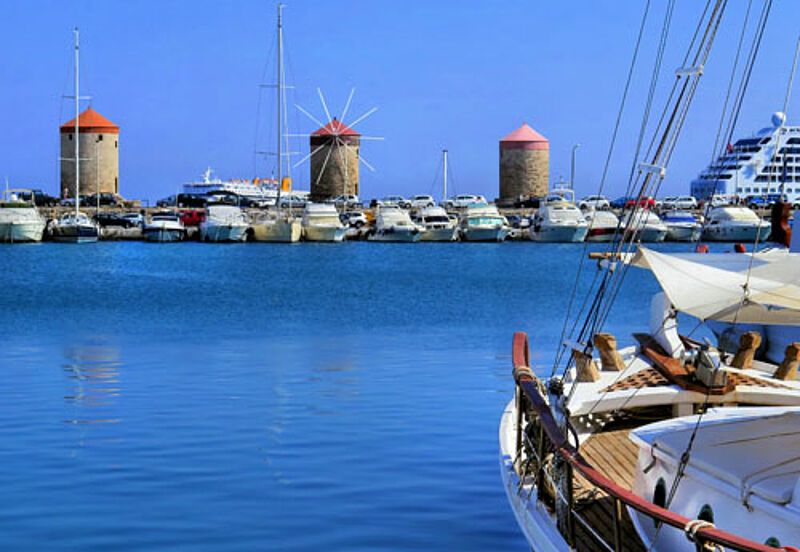 Griechenland zählte im vergangenen Jahr 21,5 Millionen Touristen und 2,5 Millionen Kreuzfahrtgäste