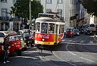 Die alterwürdige „Electrico“ ist ein Touristen-Highlight in Lissabon