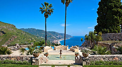 The Ashbee liegt im Herzen der sizilianischen Küstenstadt Taormina