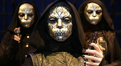 Die Prozession der Todesser ist eines der Highlights der Warner Bros. Studio Tour London