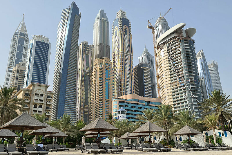 Ungeimpfte Rückreisende aus Dubai müssen vom kommenden Sonntag an in Quarantäne. Foto: sl