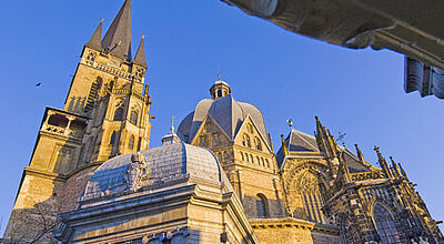 Aachen – im Bild der Dom – ist Gastgeber des DTV-Städteforums 2011