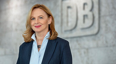 DB-Vertriebsexpertin Karina Kaestner will den meisten DB-Reisebüros keine Provision mehr zahlen. Foto: Deutsche Bahn