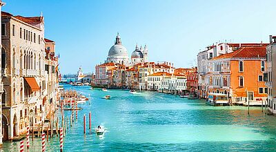 In die auf dem Wasser liegenden Teile Venedigs wie das historische Zentrum sollen Besucher künftig nur noch mit Online-Reservierung kommen