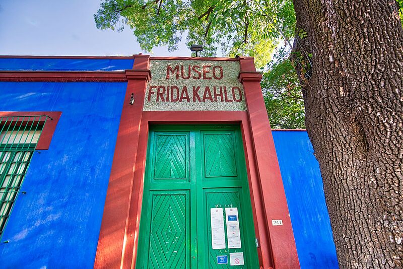 Eingang des Museums Frida Kahlo in Mexiko City