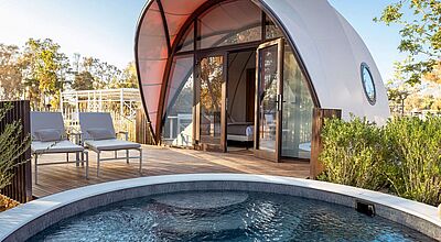 Ungewöhnliche Unterkünfte, so genannte „Luxents“ bietet das 91 Athens Riviera an