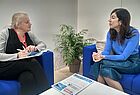 ta-Redakteurin Sylvia Raschke im Gespräch mit Rosana Morillo, spanische Staatssekretärin für Tourismus