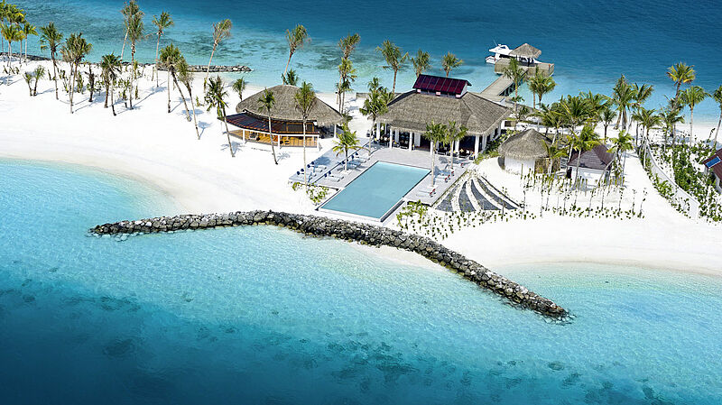 Eines der neuen Hotels im Winter: Oblu Select Lobigili auf den Malediven. Foto: DER Touristik