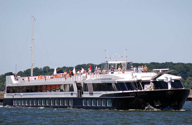 Die Sans Souci fährt vor allem auf Routen, die große Anbieter links liegen lassen.