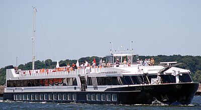 Die Sans Souci fährt vor allem auf Routen, die große Anbieter links liegen lassen.