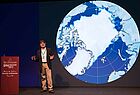 Der Abenteurer Arved Fuchs machte deutlich, wie der Klimawandel die Welt verändert
