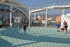 Auch einen Sportplatz gibt es auf dem Kreuzfahrtschiff