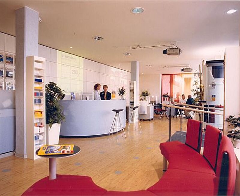 Das Geschäft läuft besser, wenn die Einrichtung eines Reisebüros zeitgemäß und kundenorientiert ist - wie etwa hier bei Derpart. Foto: Derpart