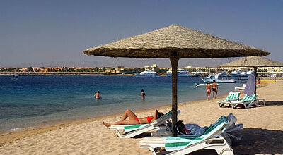 Schauinsland-Gäste können von Mai an öfter an die Strände Hurghadas fliegen.