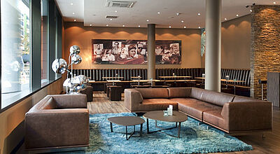 Motel One wird künftig nur noch Hotels mit großzügigen Lounges führen, im Bild das Motel One Stuttgart Hauptbahnhof