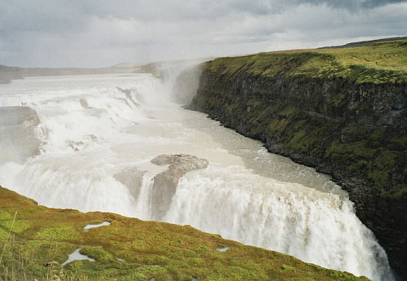 Islands Naturspektakel – hier der Gulfoss-Wasserfall – sind gefragt