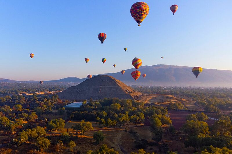 Bei einer neuen Windrose-Tour können die Gäste im Heißluftballon über die Pyramiden von Teotihuacan fliegen