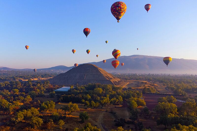 Bei einer neuen Windrose-Tour können die Gäste im Heißluftballon über die Pyramiden von Teotihuacan fliegen