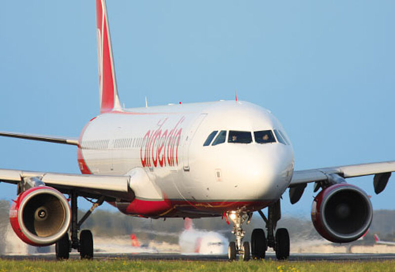 touristik aktuell | Air Berlin kürzt Angebot um zehn Prozent
