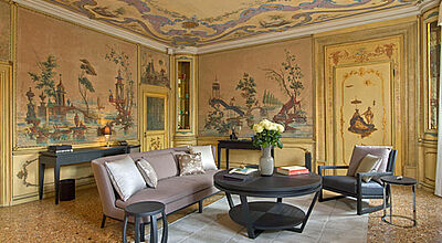 Im neuen Aman Canal Grande Venice kann in der Alcove Tiepolo Suite ein Deckengemälde von Tiepolo bewundert werden