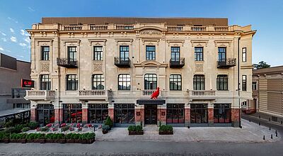 Früher Postgebäude, heute Hotel: das Radisson Red Tbilisi. Foto: Radisson Hotel Group