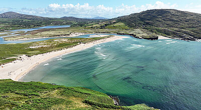 Bucht und Strand von Barley Cove auf der Mizen Halbinsel in Irland