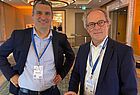 Stephan Haller (Dr. Fried & Partner, links) mit Andreas Neumann (ADAC Reisebüro) 