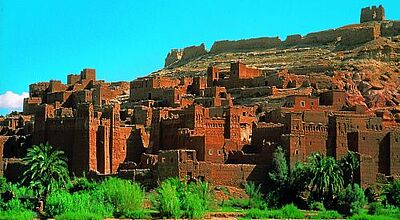 Die Straße der Kasbahs gehört zu den Highlights einer Rundreise durch Marokko.