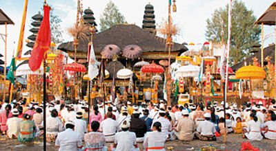 Tempelfeste gehören zu den Höhepunkten des Lebens auf Bali.