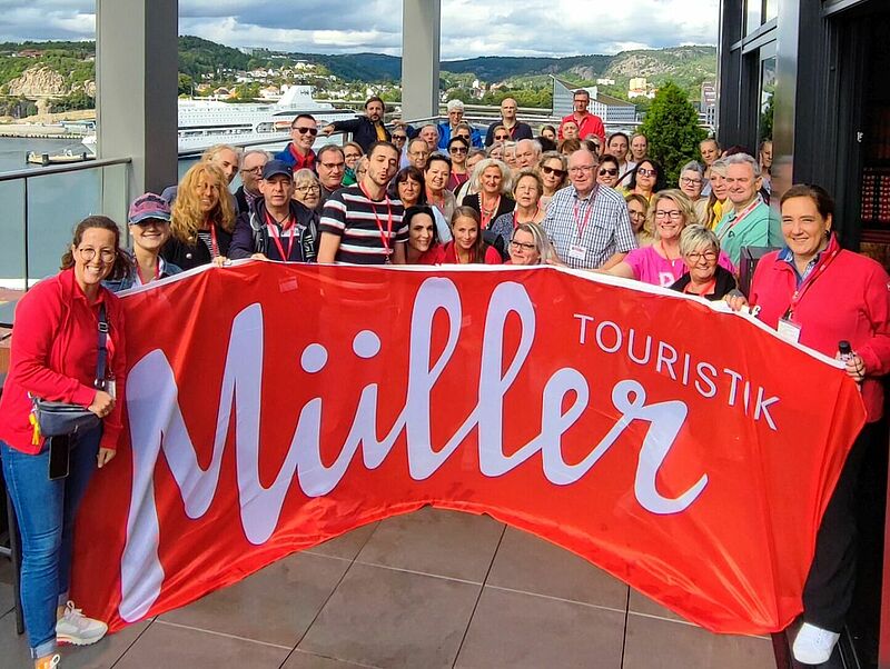 In bester Stimmung nach Kristiansand: 80 Reiseverkäufer testeten gerade das neue Kreuzfahrtprodukt von Müller Touristik. Foto: Müller Touristik