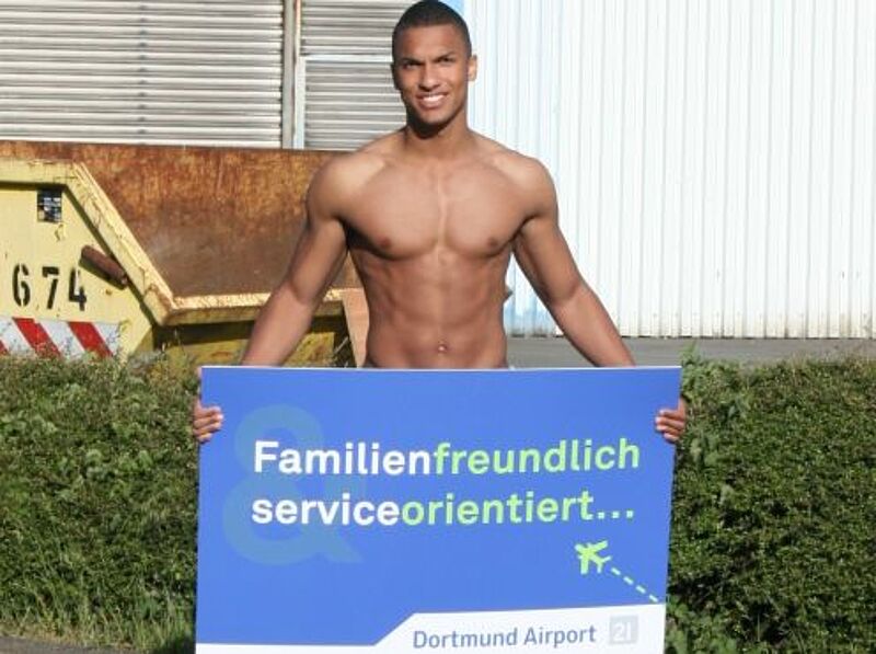 Aufmerksamkeitsstark: Der Airport Dortmund nutzte eine Roadshow des Flughafens Düsseldorf für Werbung in eigener Sache. Foto: ta