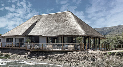 Die Barefoot Addo Elephant Lodge liegt im gleichnamigen Nationalpark in Südafrika Die Barefoot Addo Elephant Lodge liegt im gleichnamigen Nationalpark in Südafrika