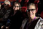 Mit 3-D-Brille auf Unterwassertour (von links): Kerstin Koeppen vom Reisebüro Knight Tours mit Antje Pohlann und Anja Schweda vom Reisecenter Kamenz