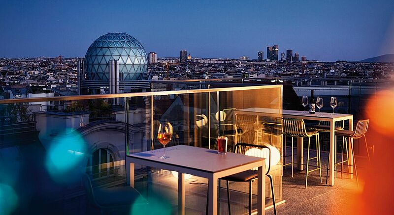 Blick über die Rooftop-Bar im neuen Jaz in the City Vienna