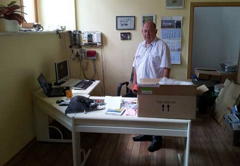 Inzwischen herrscht wieder Ordnung: Hans-Dieter Puff in seinem Holiday-Land-Büro in Gera