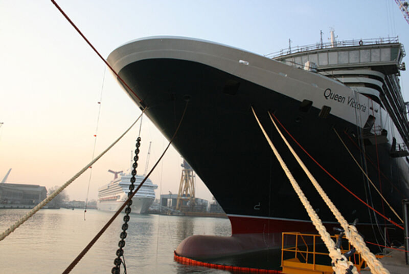 Steuert im neuen Programm Ziele in Europa, Mittelamerika und den USA an: die Queen Victoria von Cunard.