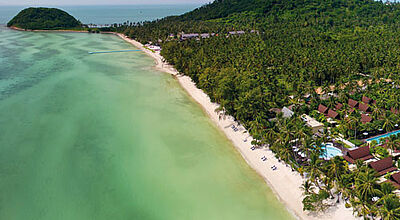 Direkt am Wasser gelegen: das Mövenpick Resort Laem Yai Beach Samui
